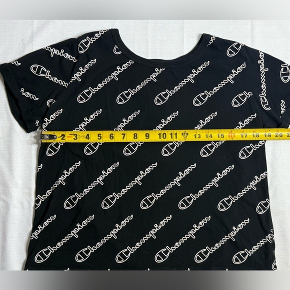 Champion Women’s Black Logo Short Sleeve Crop Top Tee Sz: Large - Picture 4 of 5